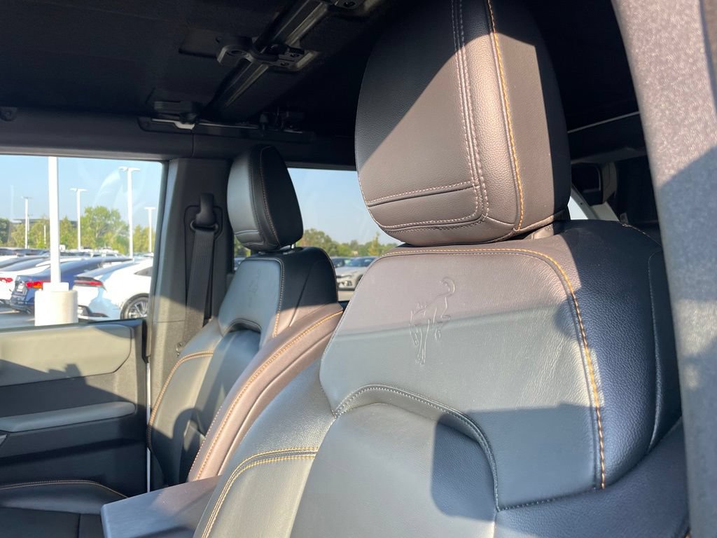 Used 2023 Ford Bronco Badlands w/ Sasquatch Package AWD/4WD image 20