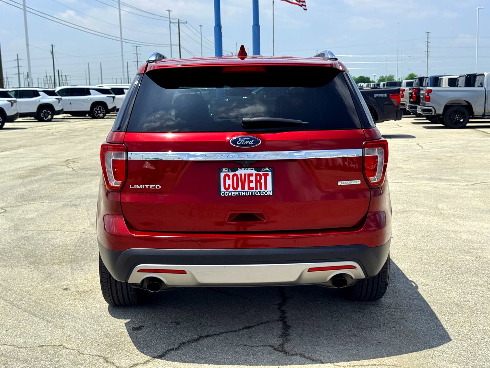 Used 2017 Ford Explorer Limited w/ Equipment Group 301A FWD image 7