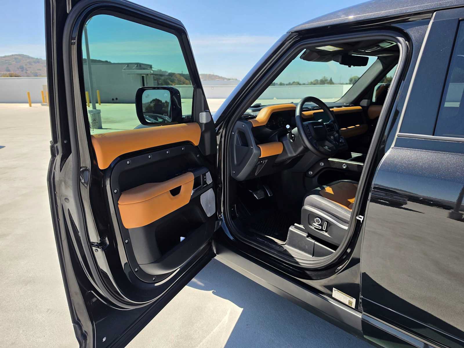 Used 2024 Land Rover Defender 130 X AWD/4WD image 22