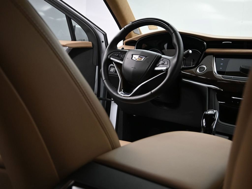 Certified 2025 Cadillac XT6 Sport w/ Platinum Package AWD/4WD image 20