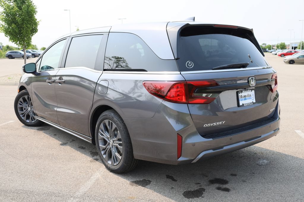 New 2026 Honda Odyssey Touring image 4