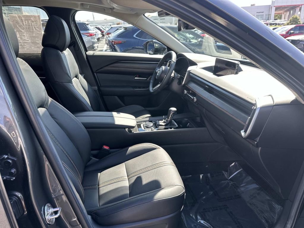 Certified 2025 MAZDA CX-50 AWD 2.5 Turbo w/ Cargo Package image 26