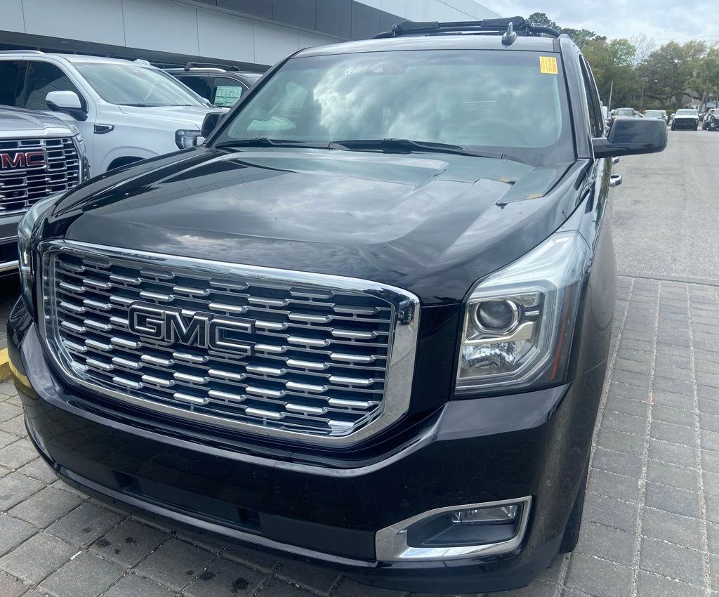 Used 2019 GMC Yukon Denali w/ Denali Ultimate Package image 2