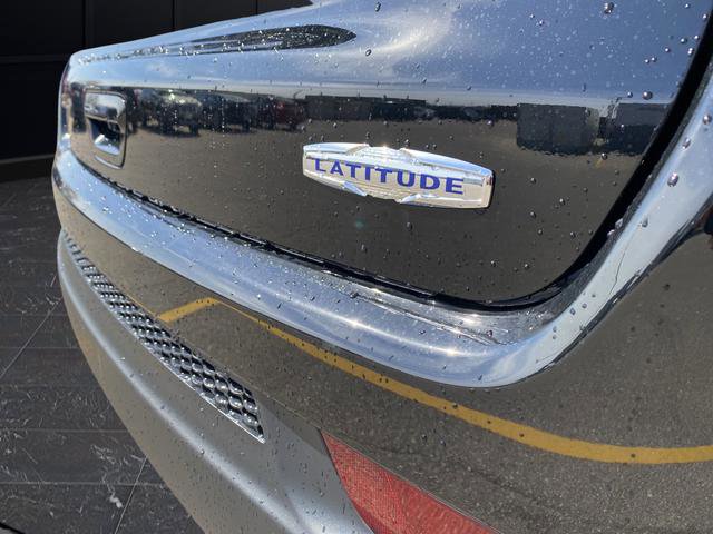 New 2025 Jeep Compass Latitude w/ Sun & Sound Group image 34