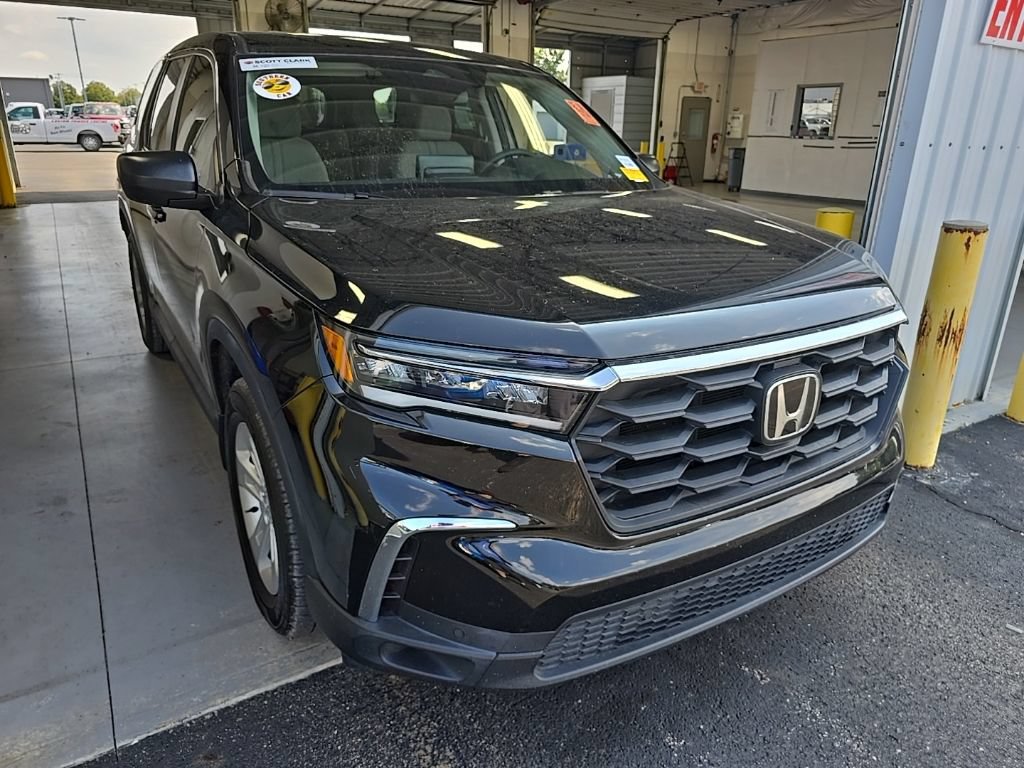 Used 2023 Honda Pilot LX