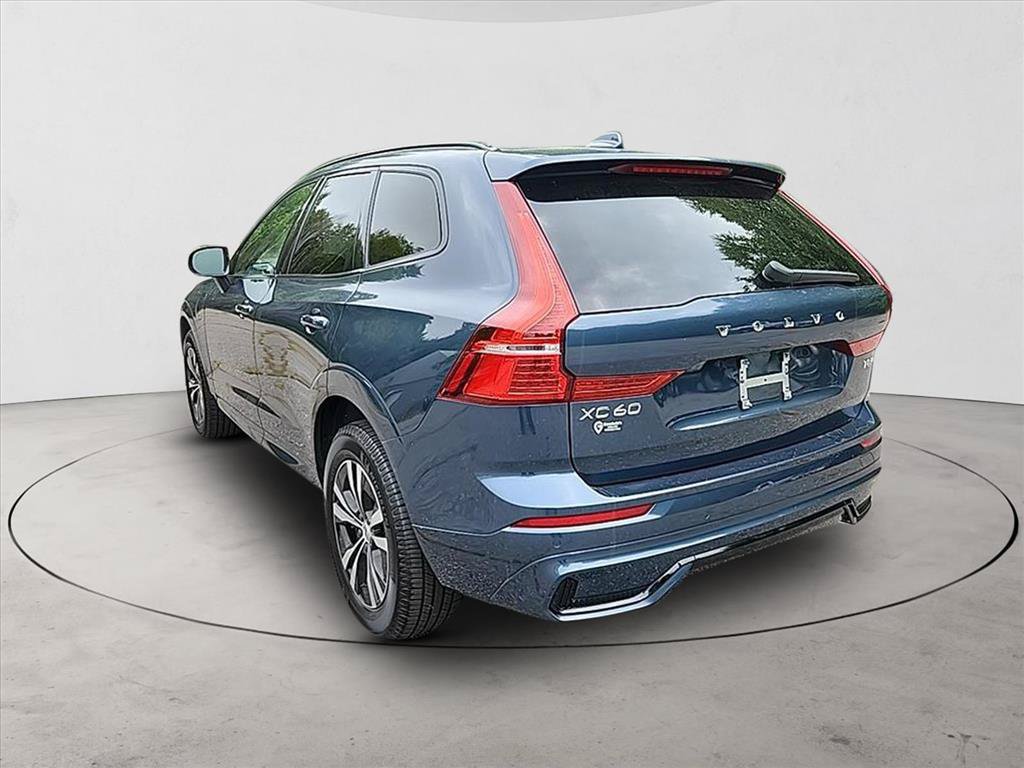 Certified 2025 Volvo XC60 T8 Core AWD/4WD image 3
