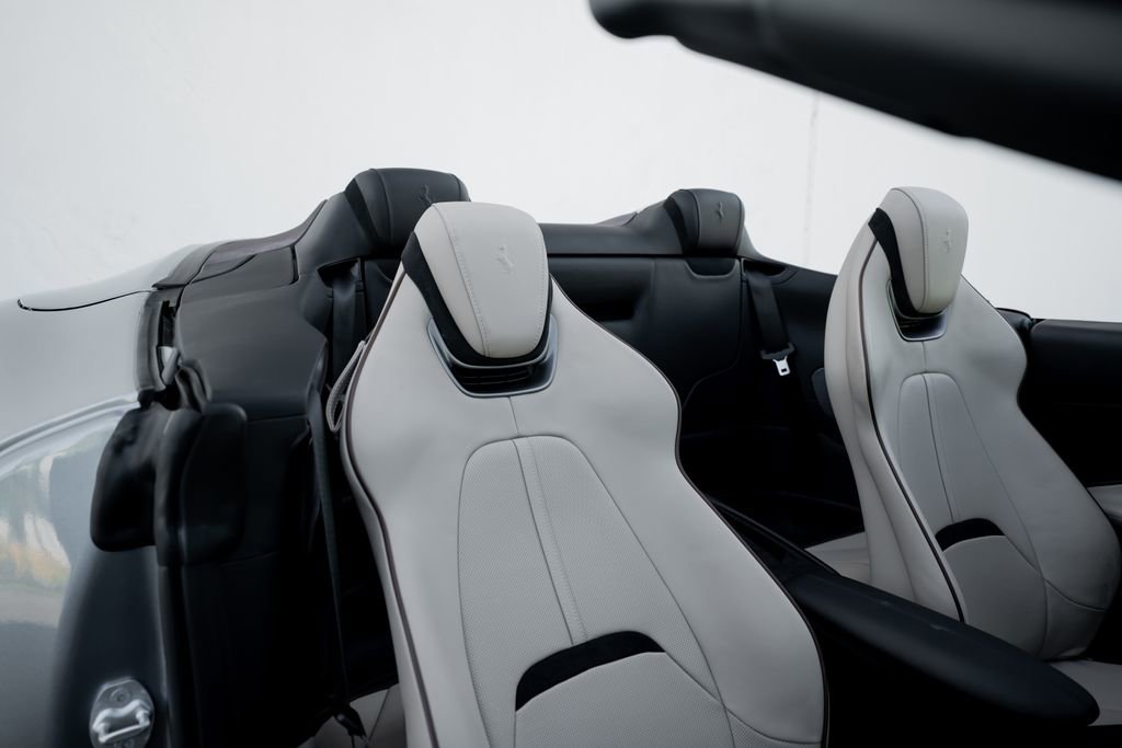 Certified 2024 Ferrari Roma Spider image 38