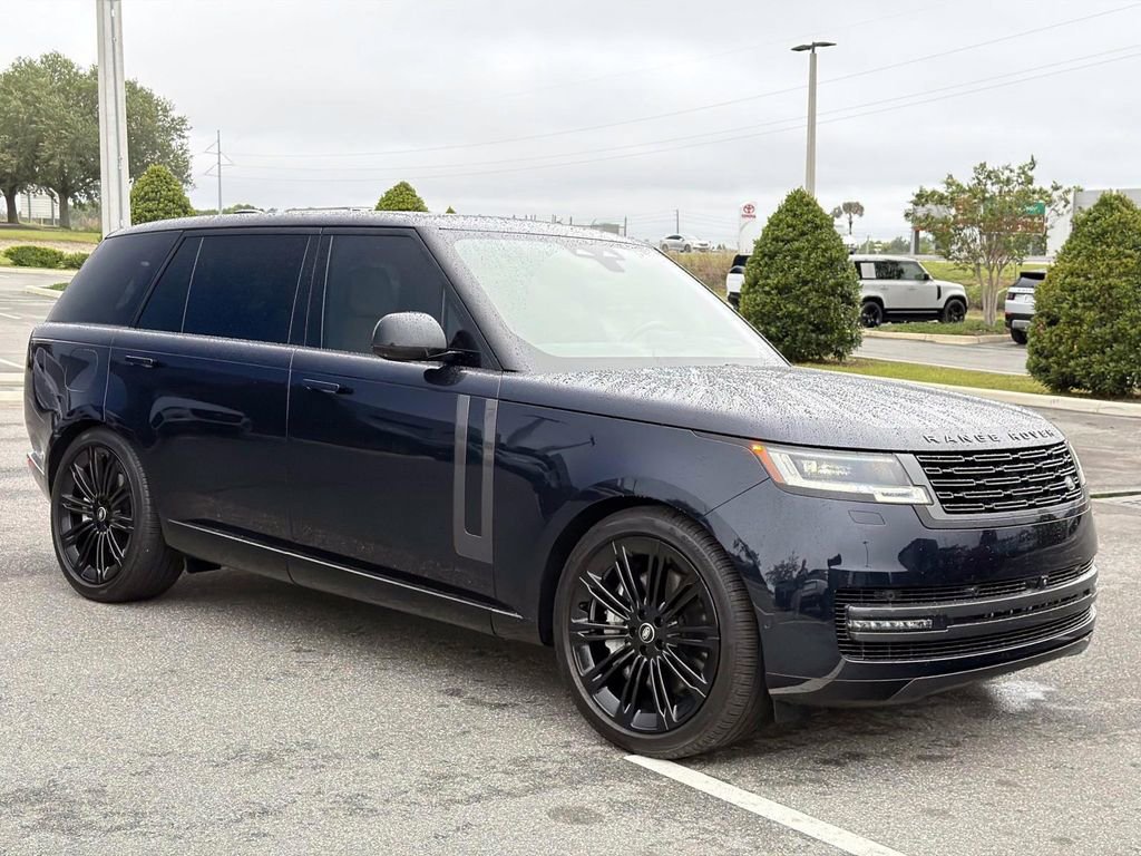 New 2025 Land Rover Range Rover Long Wheelbase SE image 7