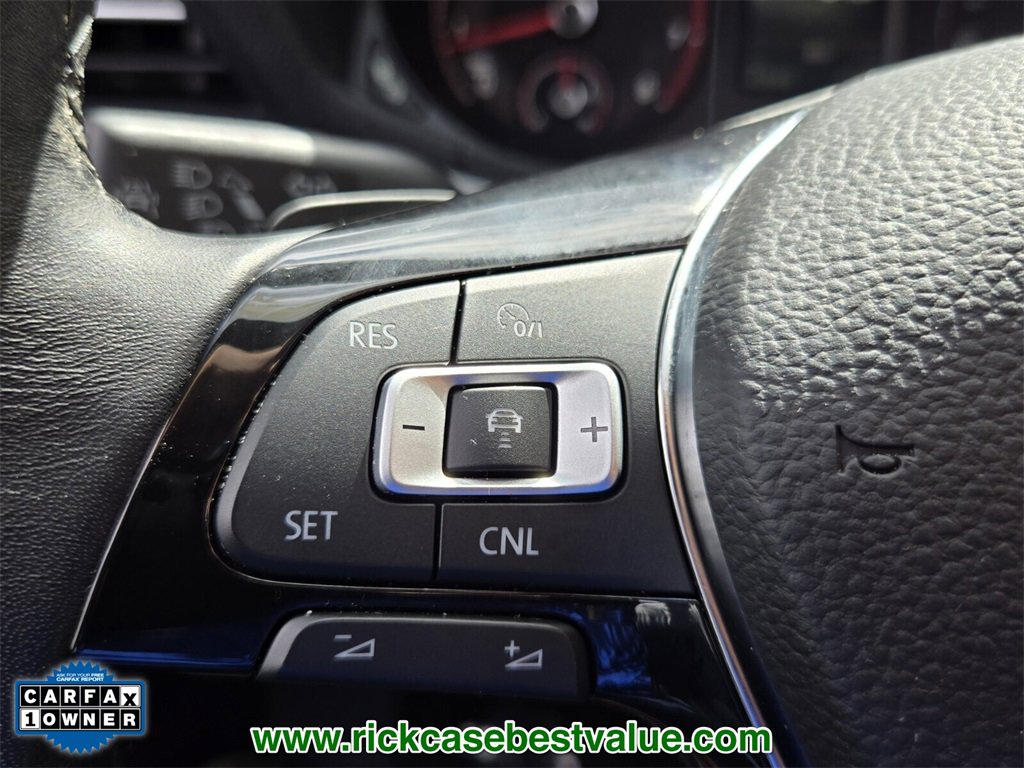 Used 2022 Volkswagen Passat 2.0T R-Line image 29