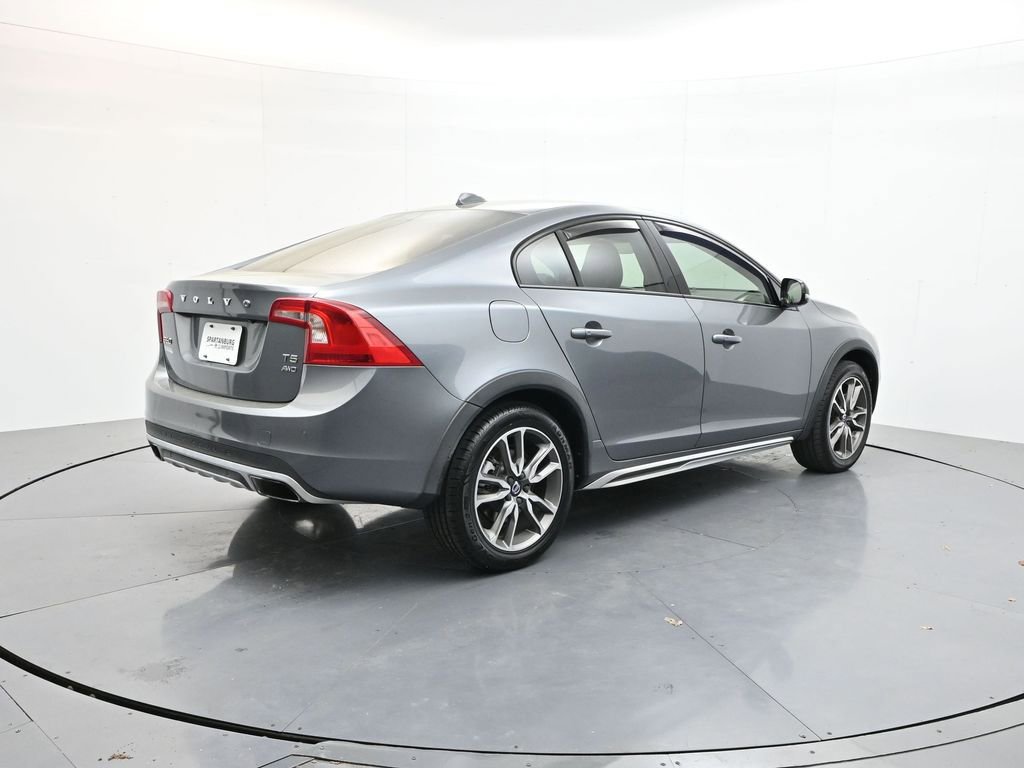 Used 2017 Volvo S60 T5 Cross Country Platinum image 7