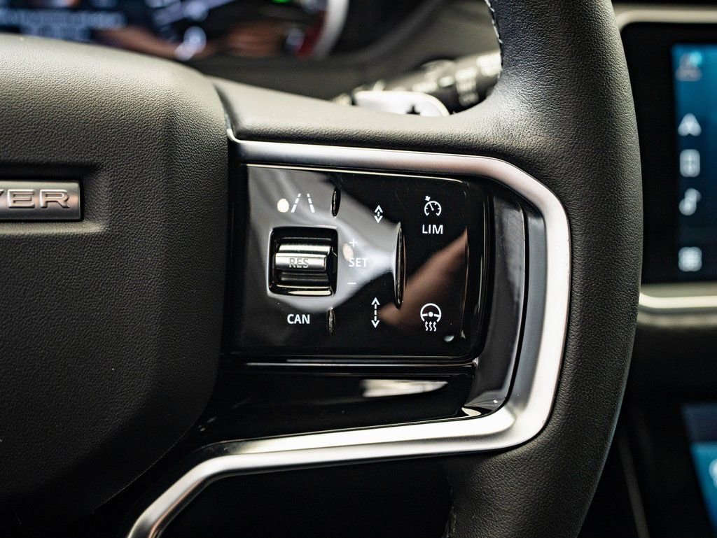 Used 2023 Land Rover Range Rover Velar R-Dynamic S image 27