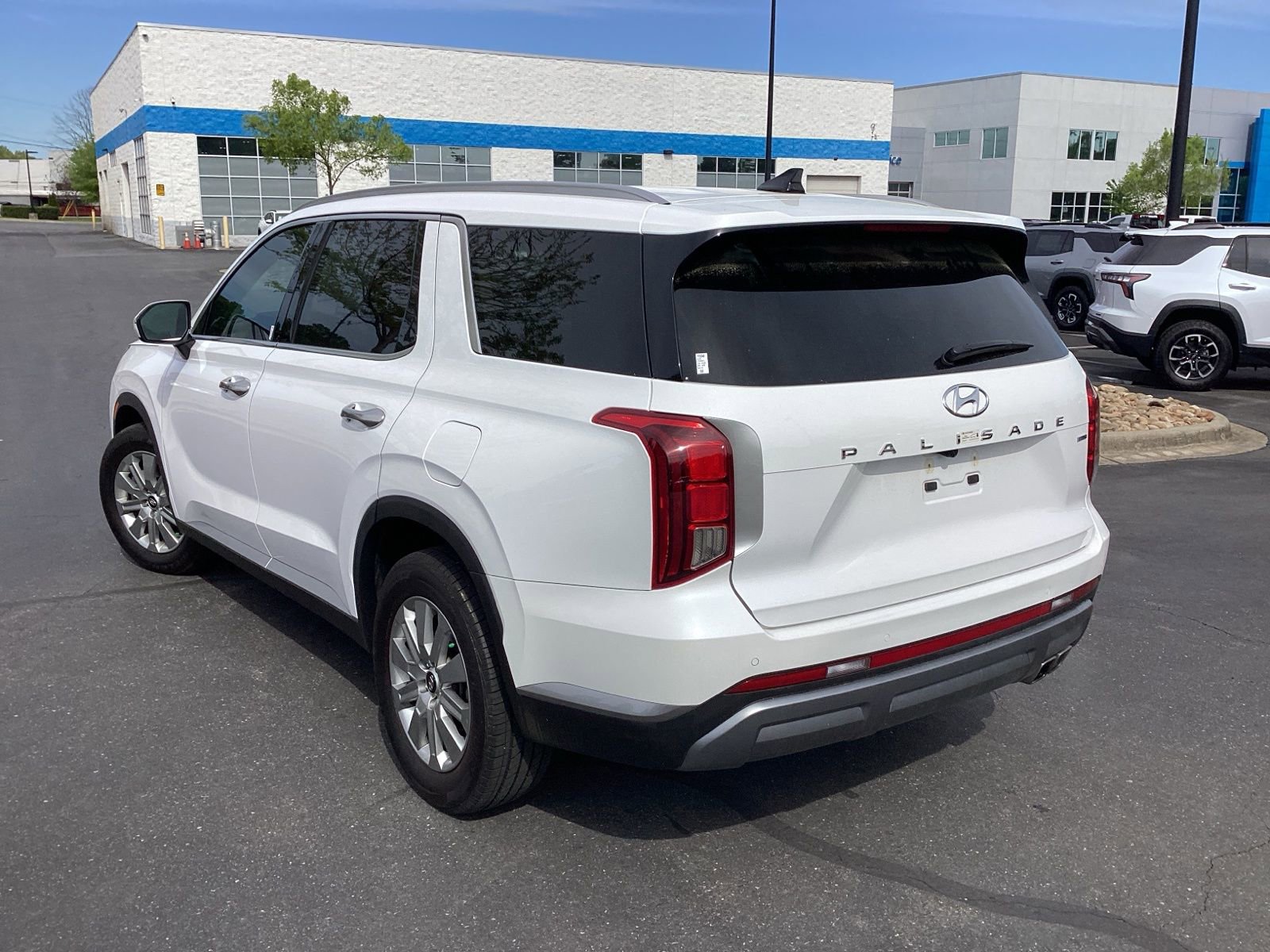 Used 2025 Hyundai Palisade SEL AWD/4WD image 2