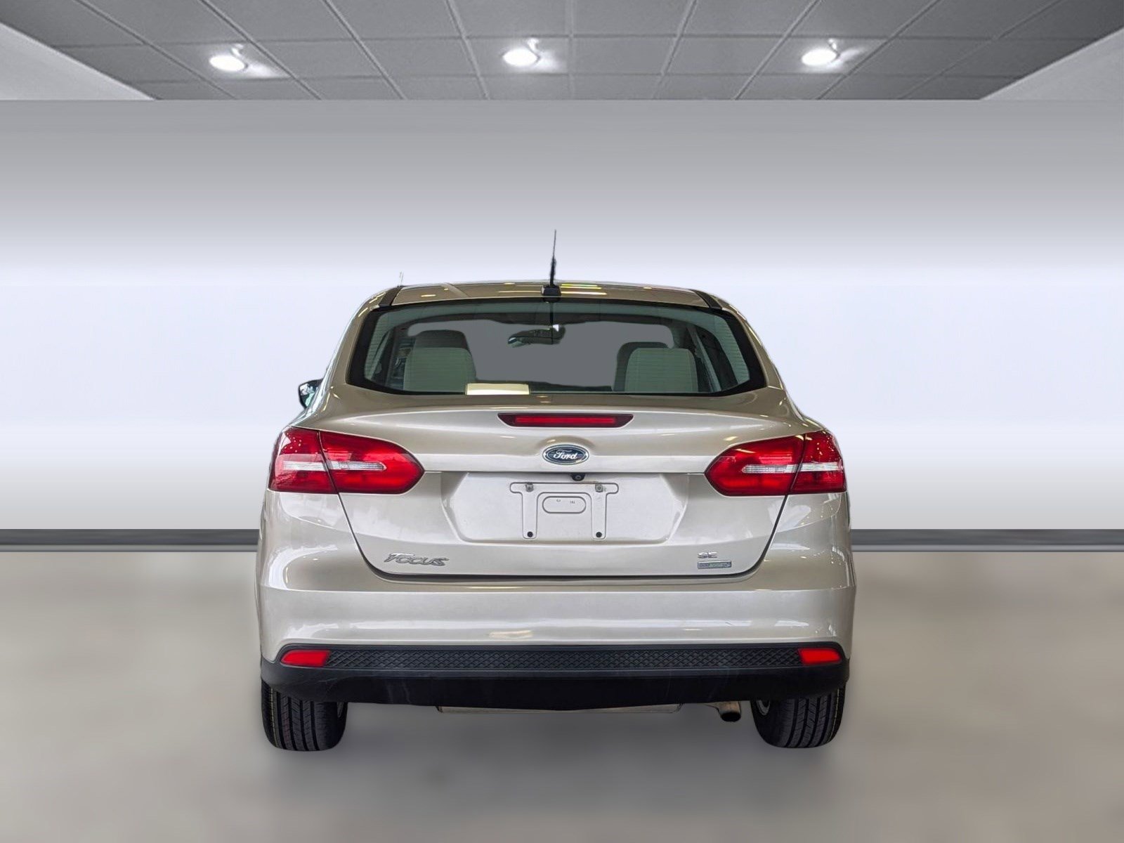 Certified 2018 Ford Focus SE image 9