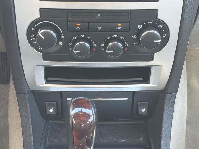 Used 2005 Chrysler 300 C RWD image 29