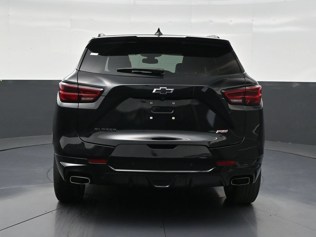 Used 2024 Chevrolet Blazer RS w/ Enhanced Convenience Package FWD image 4