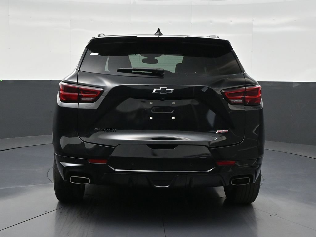Used 2024 Chevrolet Blazer RS w/ Enhanced Convenience Package FWD image 4