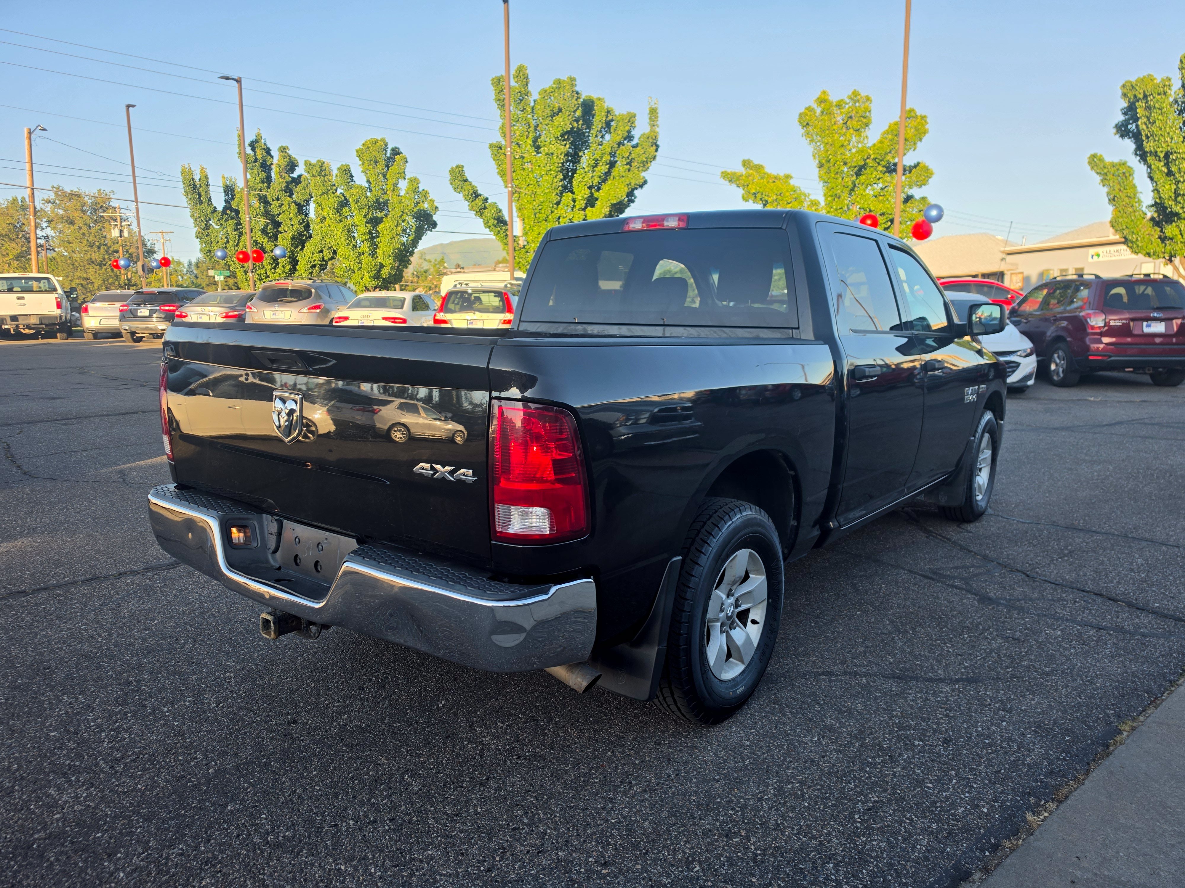 Used 2017 RAM 1500 ST w/ SXT Appearance Group AWD/4WD image 7