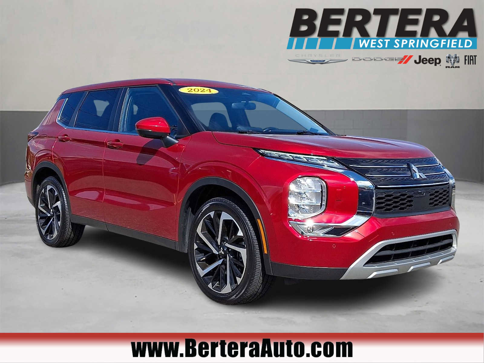 Used 2024 Mitsubishi Outlander SE AWD/4WD video 1