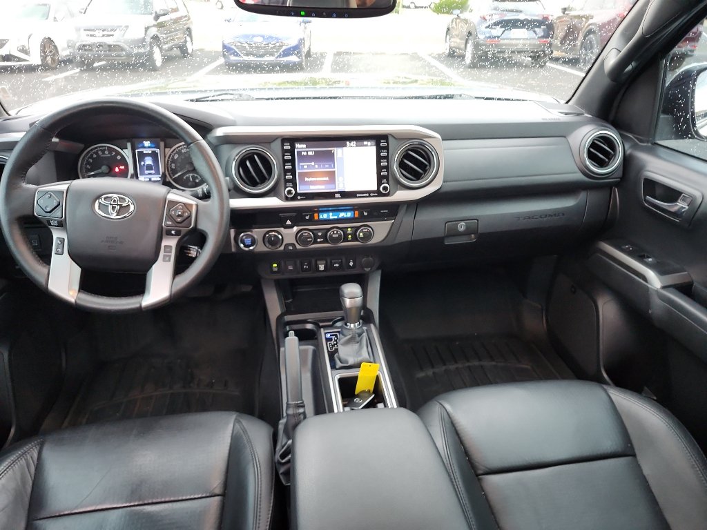 Used 2022 Toyota Tacoma Limited AWD/4WD image 14