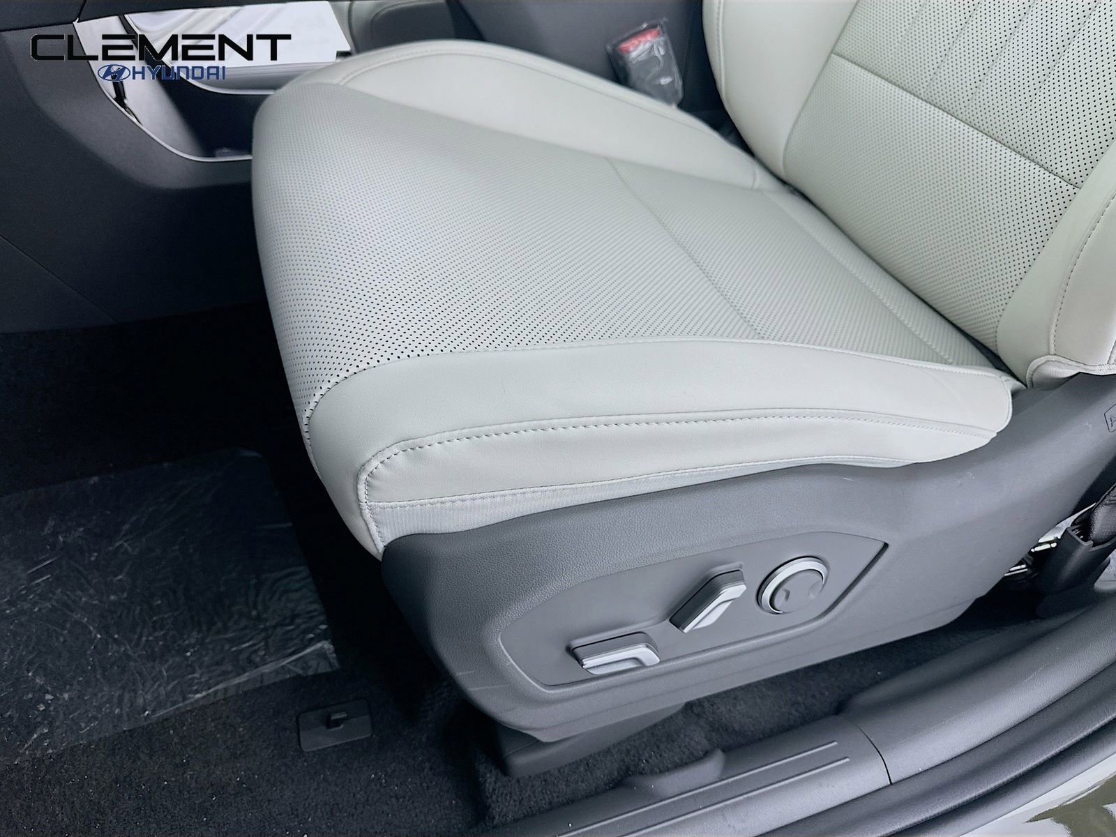 New 2026 Hyundai Santa Fe SEL image 24