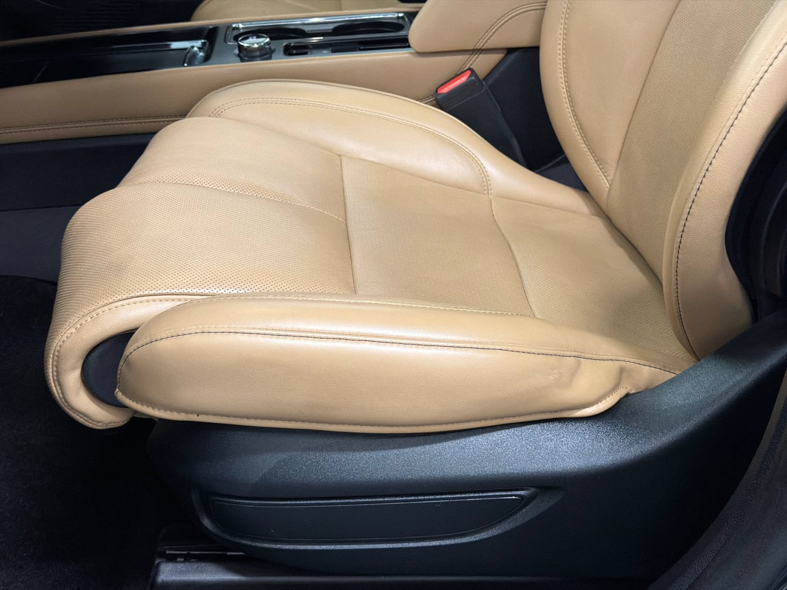 Certified 2022 Lincoln Corsair Grand Touring w/ Elements Technology Bundle AWD/4WD image 18