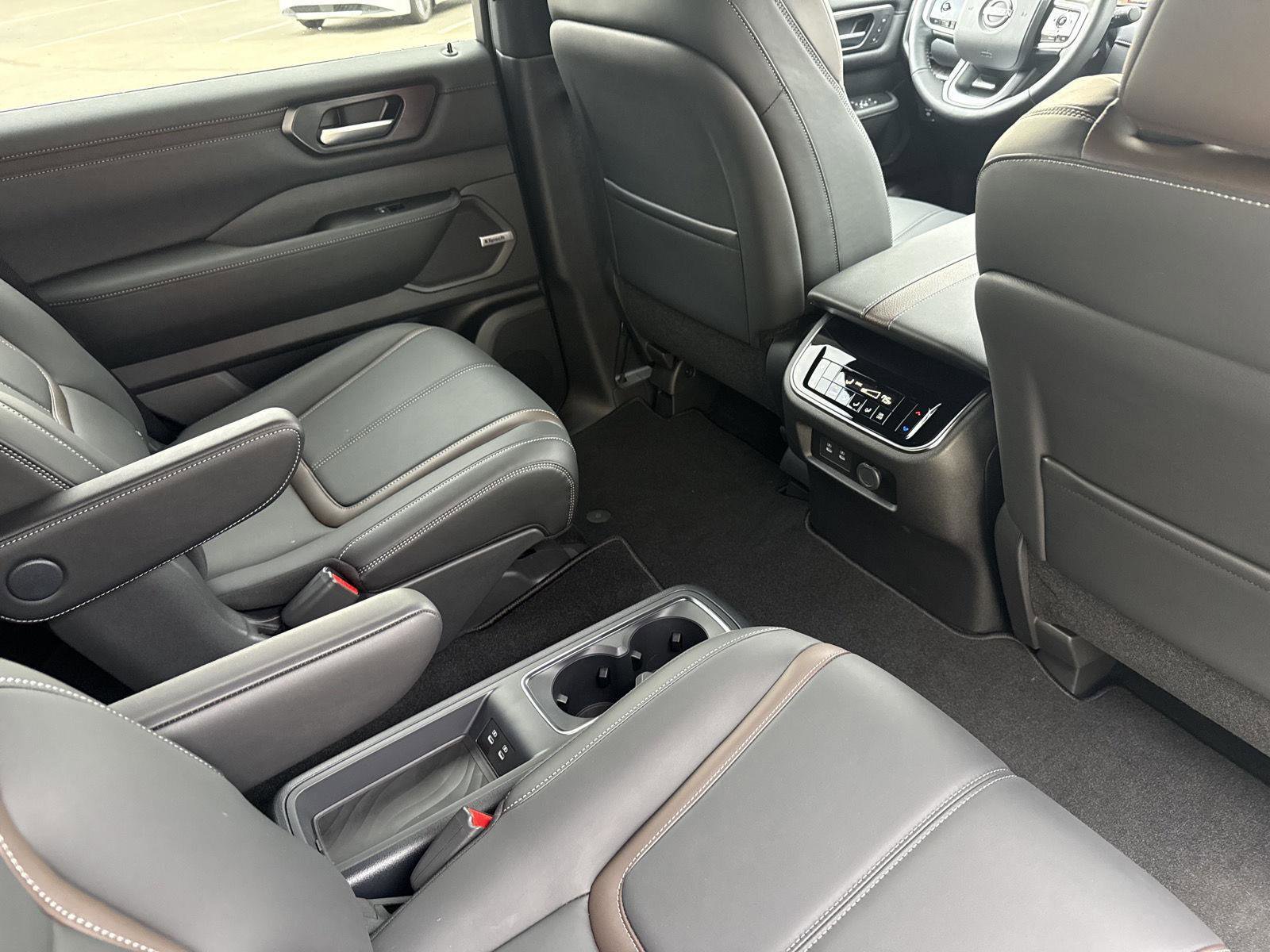 New 2026 Nissan Armada SL w/ Captain's Chari Seat Package image 43