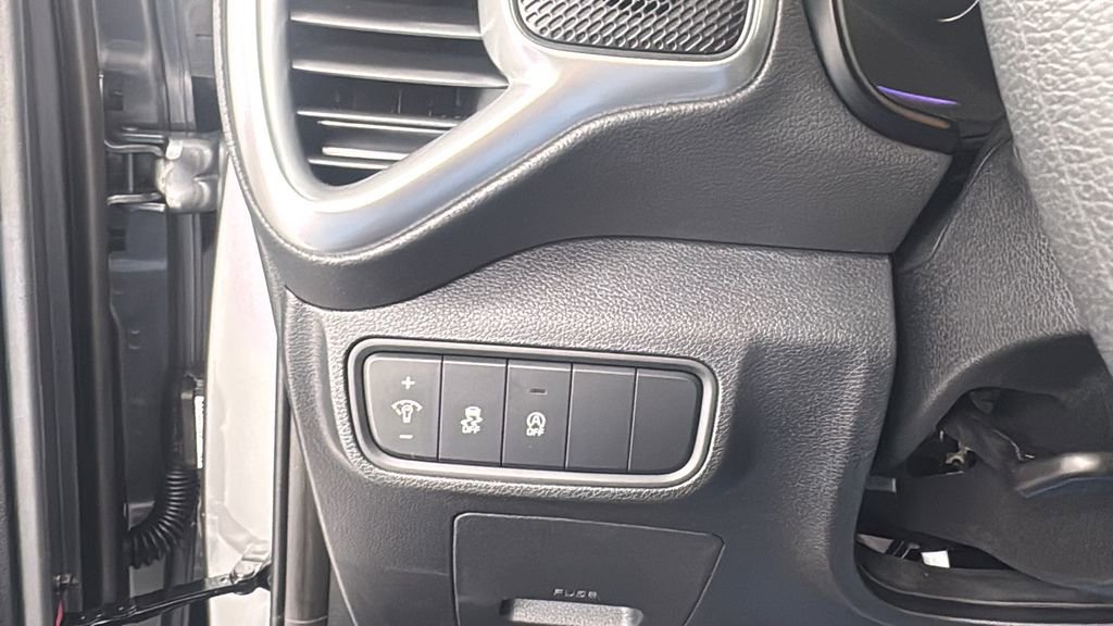 New 2025 Kia Soul LX image 32