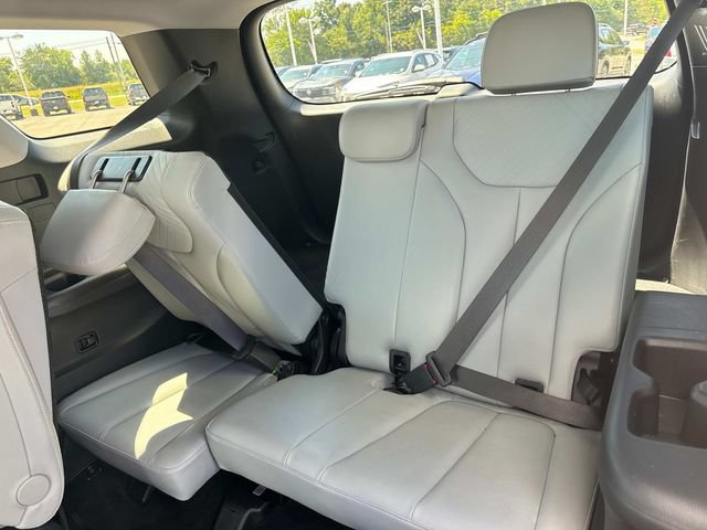 Used 2025 Hyundai Palisade SEL AWD/4WD image 17