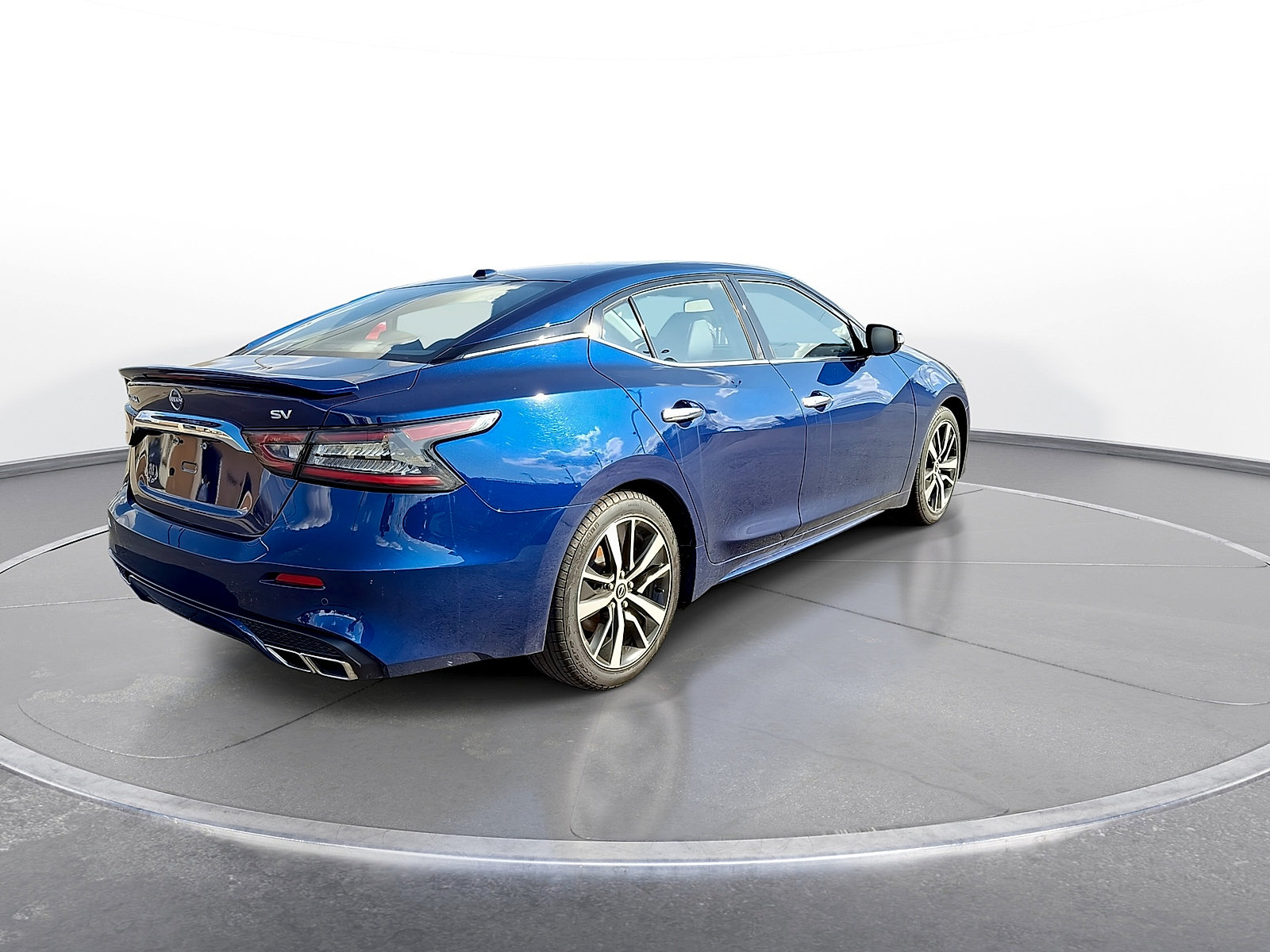 Used 2023 Nissan Maxima SV w/ Floor Mat Group FWD image 7