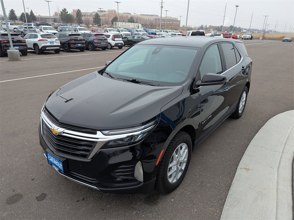 Used 2023 Chevrolet Equinox LT w/ Driver Convenience Package image 8