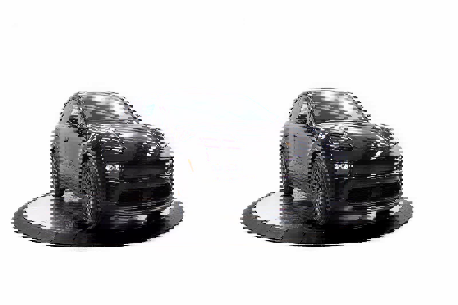 New 2026 Porsche Macan GTS Electric image 9