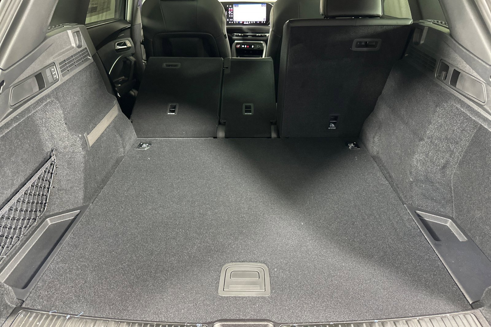 New 2025 Audi SQ5 Prestige image 14