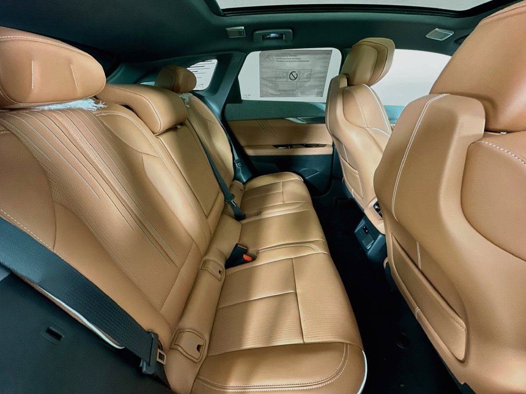 New 2027 Cadillac Optiq Premium Luxury w/ LPO, Floor Liner Package AWD/4WD image 36