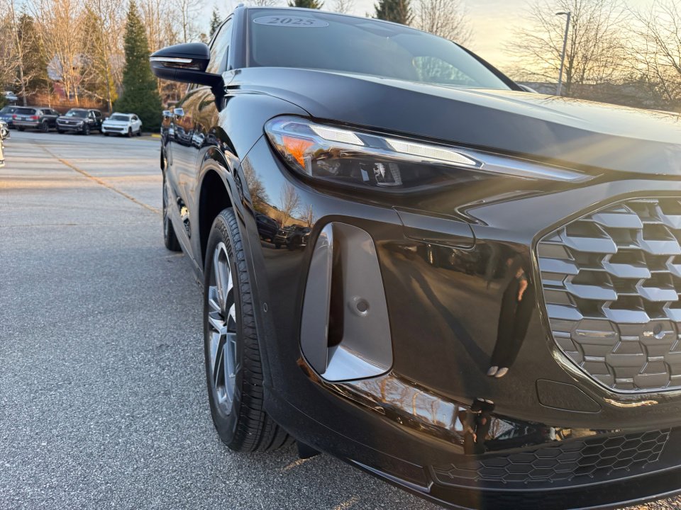 Certified 2025 Audi Q5 Premium w/ Convenience Package image 24