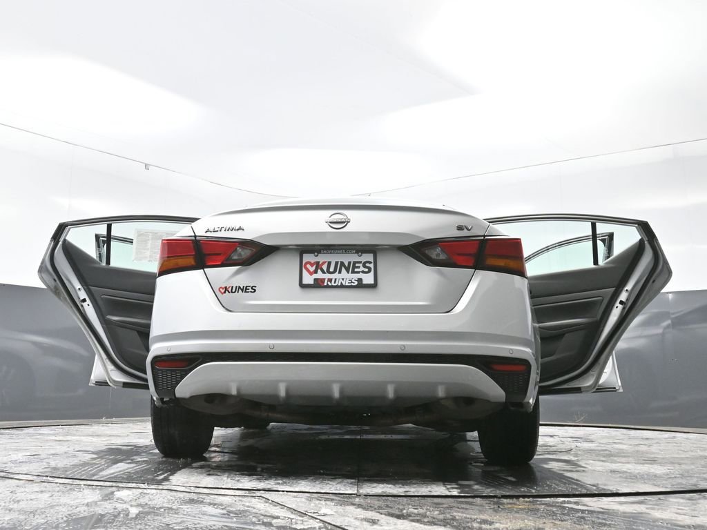 Used 2024 Nissan Altima 2.5 SV FWD image 78