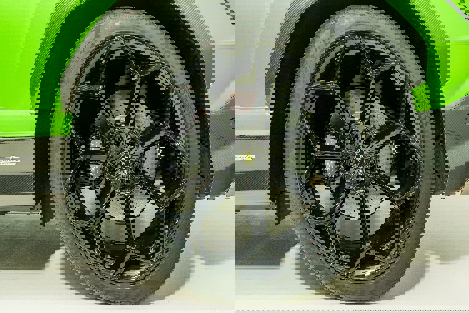 Used 2024 Lamborghini Urus Performante image 13