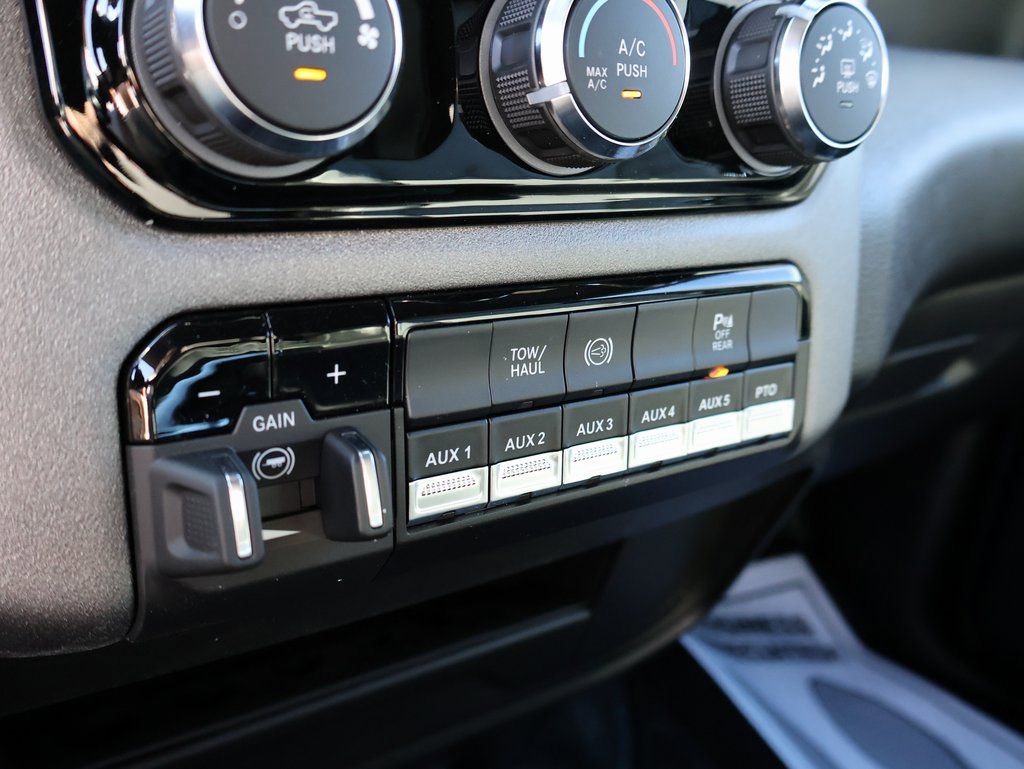 New 2026 RAM 5500 Tradesman AWD/4WD image 39