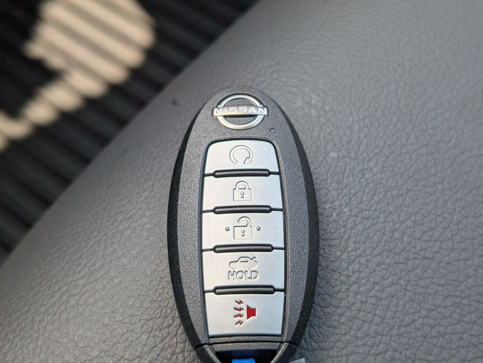 Used 2025 Nissan Altima 2.5 SL FWD image 31