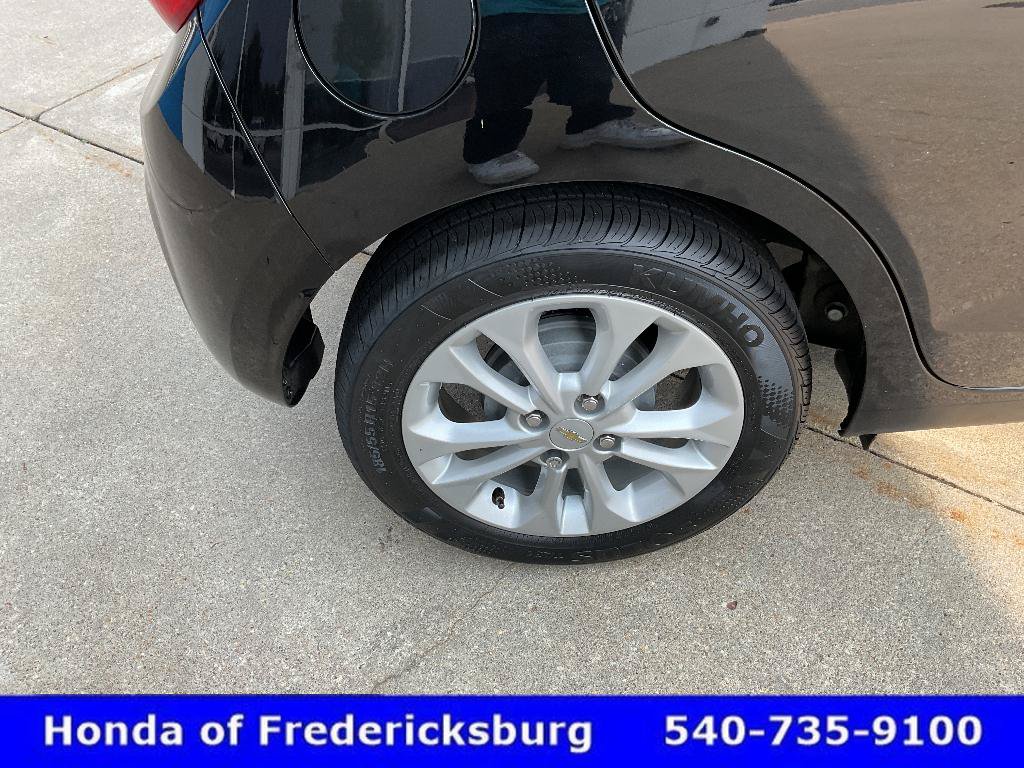 Used 2019 Chevrolet Spark LT FWD image 12