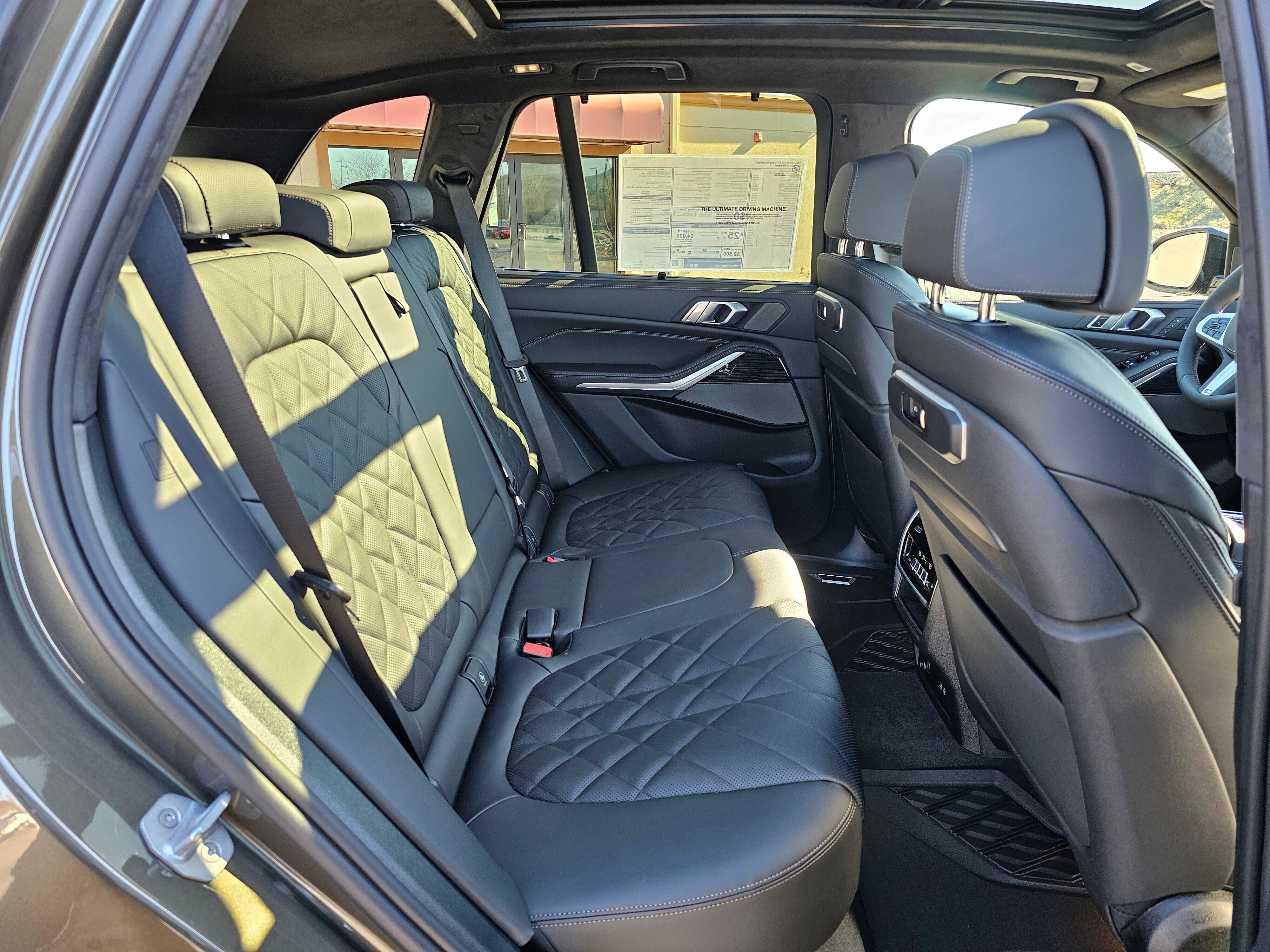 New 2026 BMW X5 xDrive40i w/ Executive Package image 14