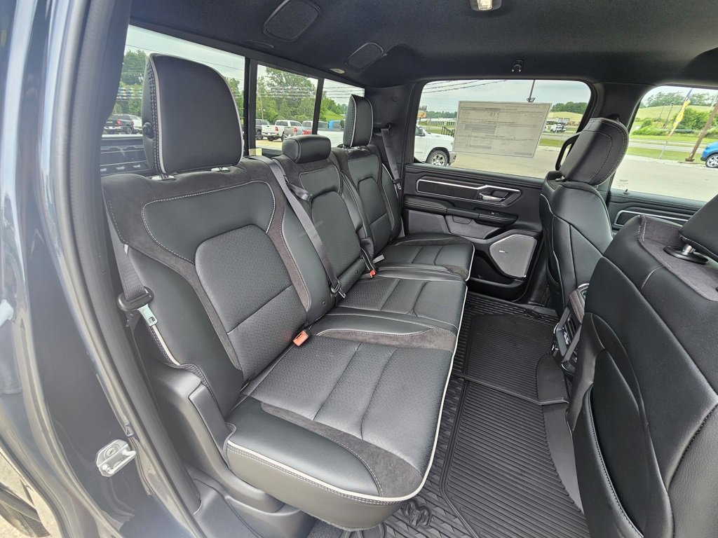 New 2025 RAM 1500 Laramie image 31