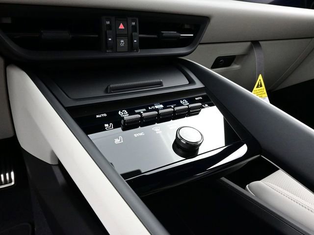 New 2026 Porsche Macan 4S Electric image 11