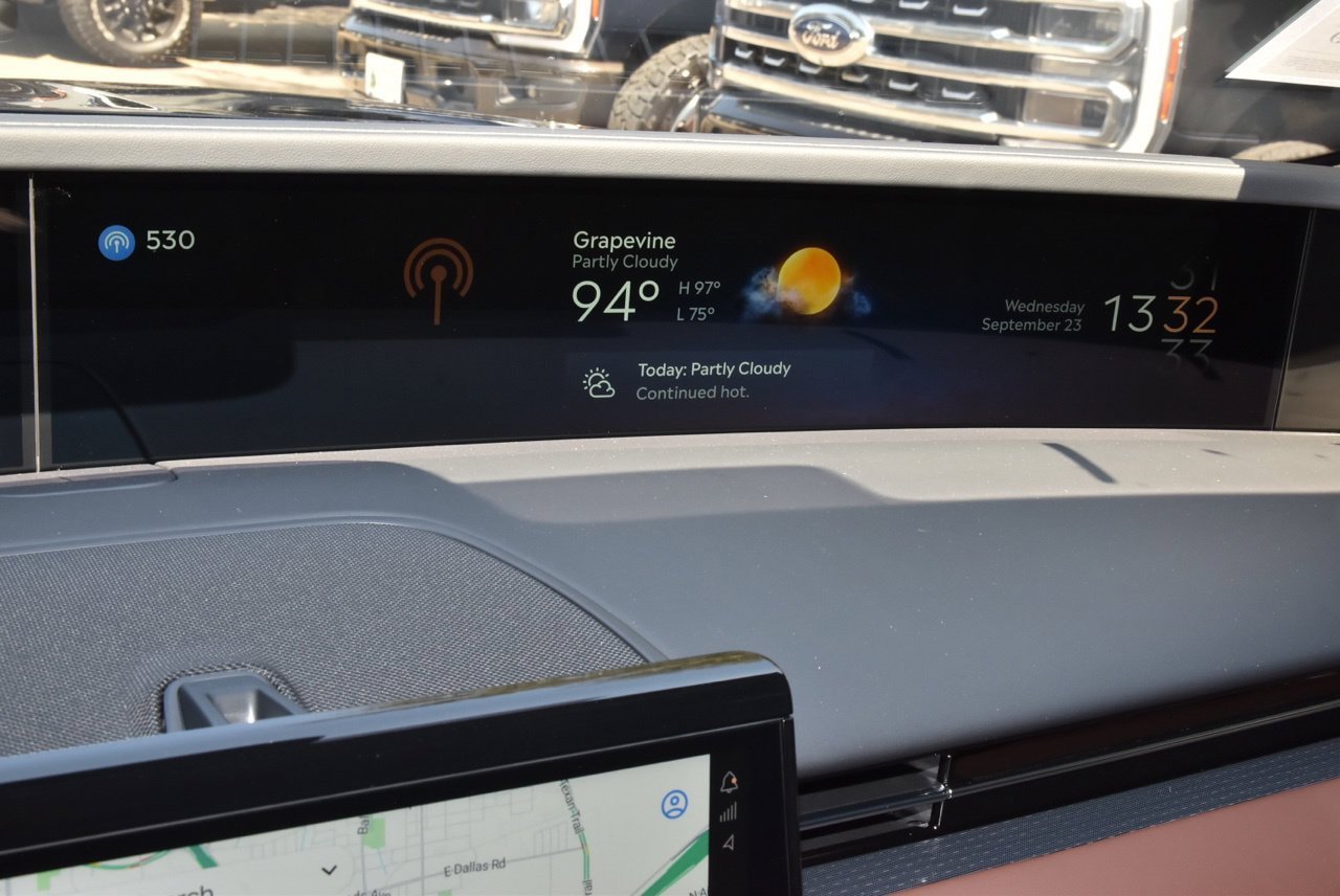 New 2026 Lincoln Nautilus Reserve AWD/4WD image 27