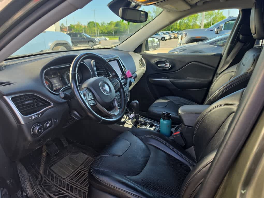 Used 2020 Jeep Cherokee Limited AWD/4WD image 7