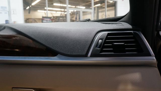 Used 2016 BMW 340i xDrive Sedan image 52