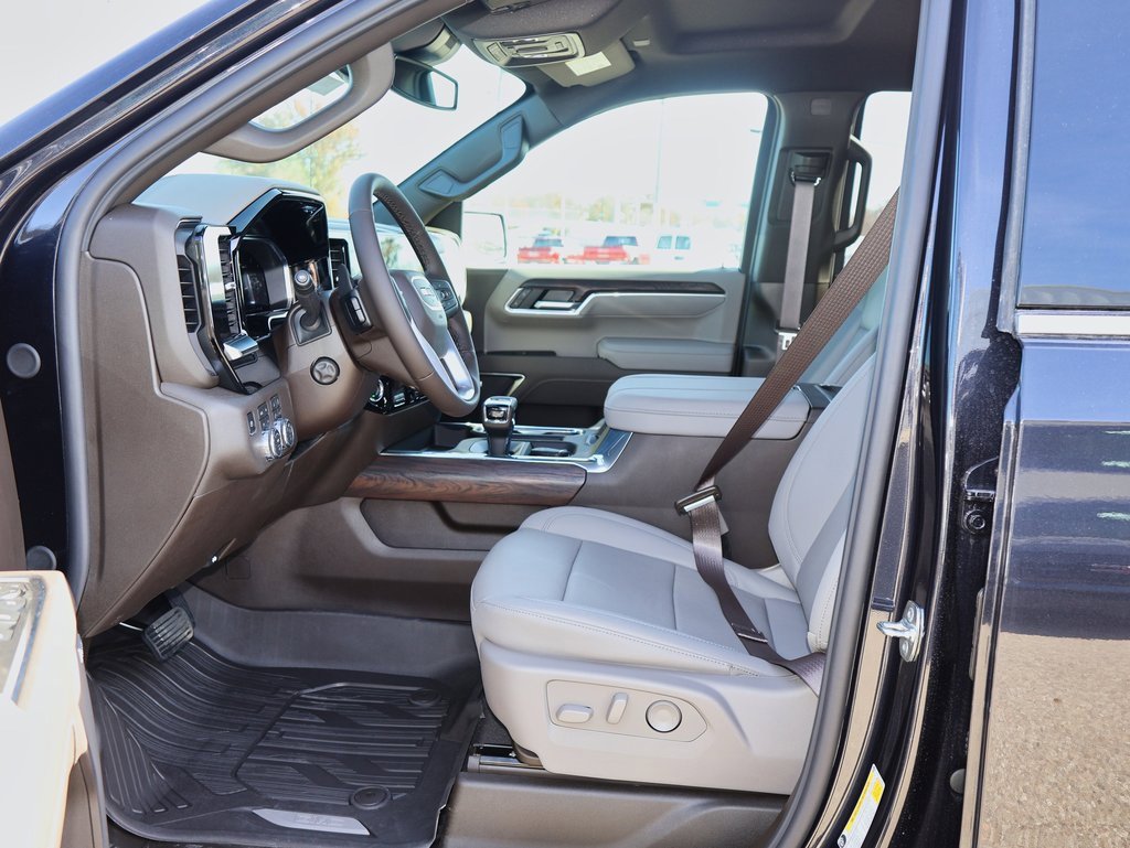 New 2026 GMC Sierra 1500 SLT w/ SLT Premium Plus Package image 13