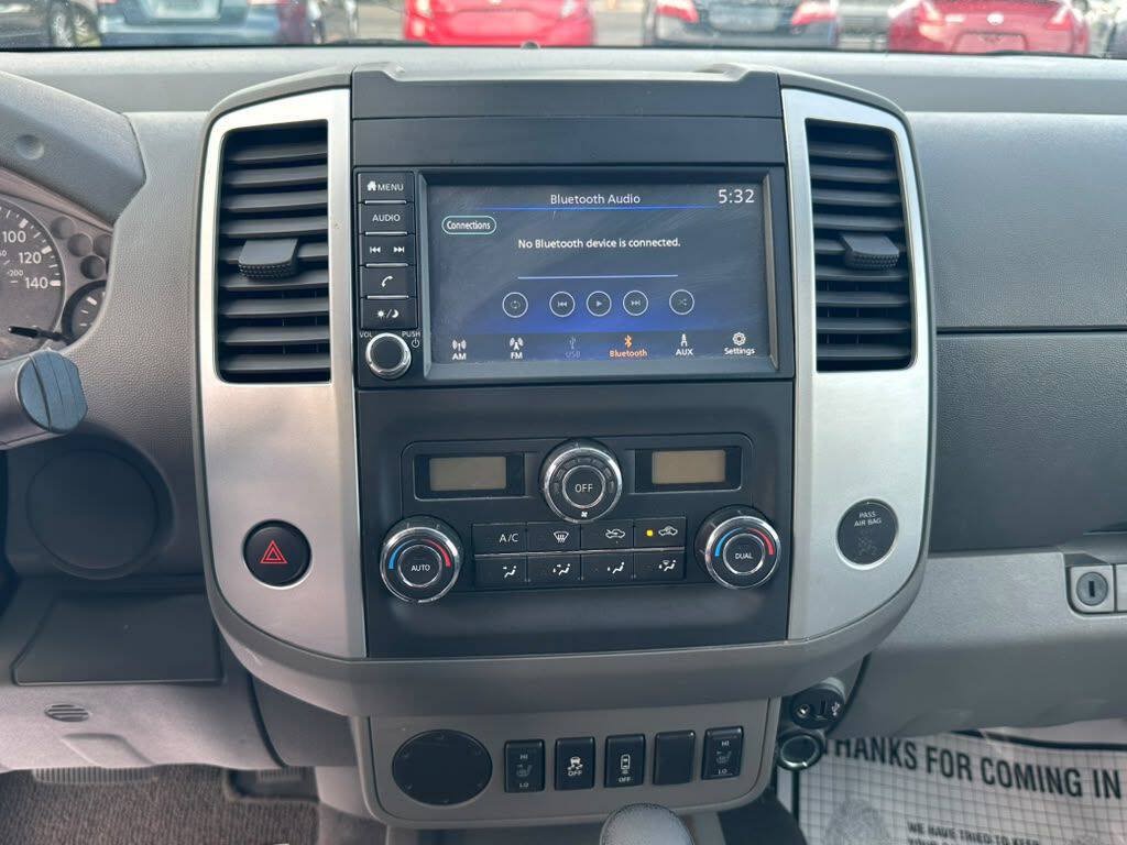 Used 2020 Nissan Frontier SV w/ Midnight Edition Floor Mats RWD image 16