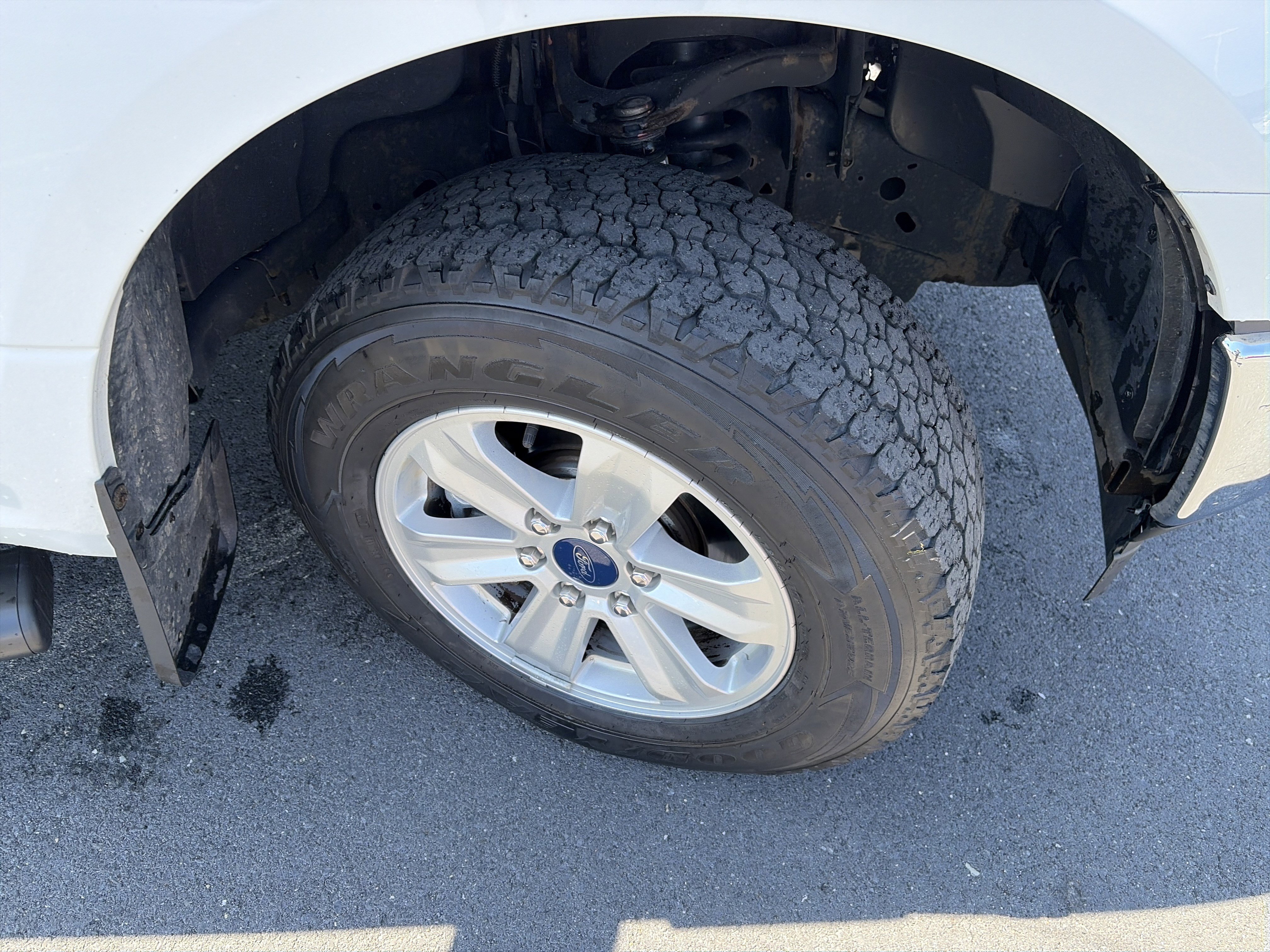 Used 2019 Ford F150 XLT w/ Equipment Group 301A Mid image 16