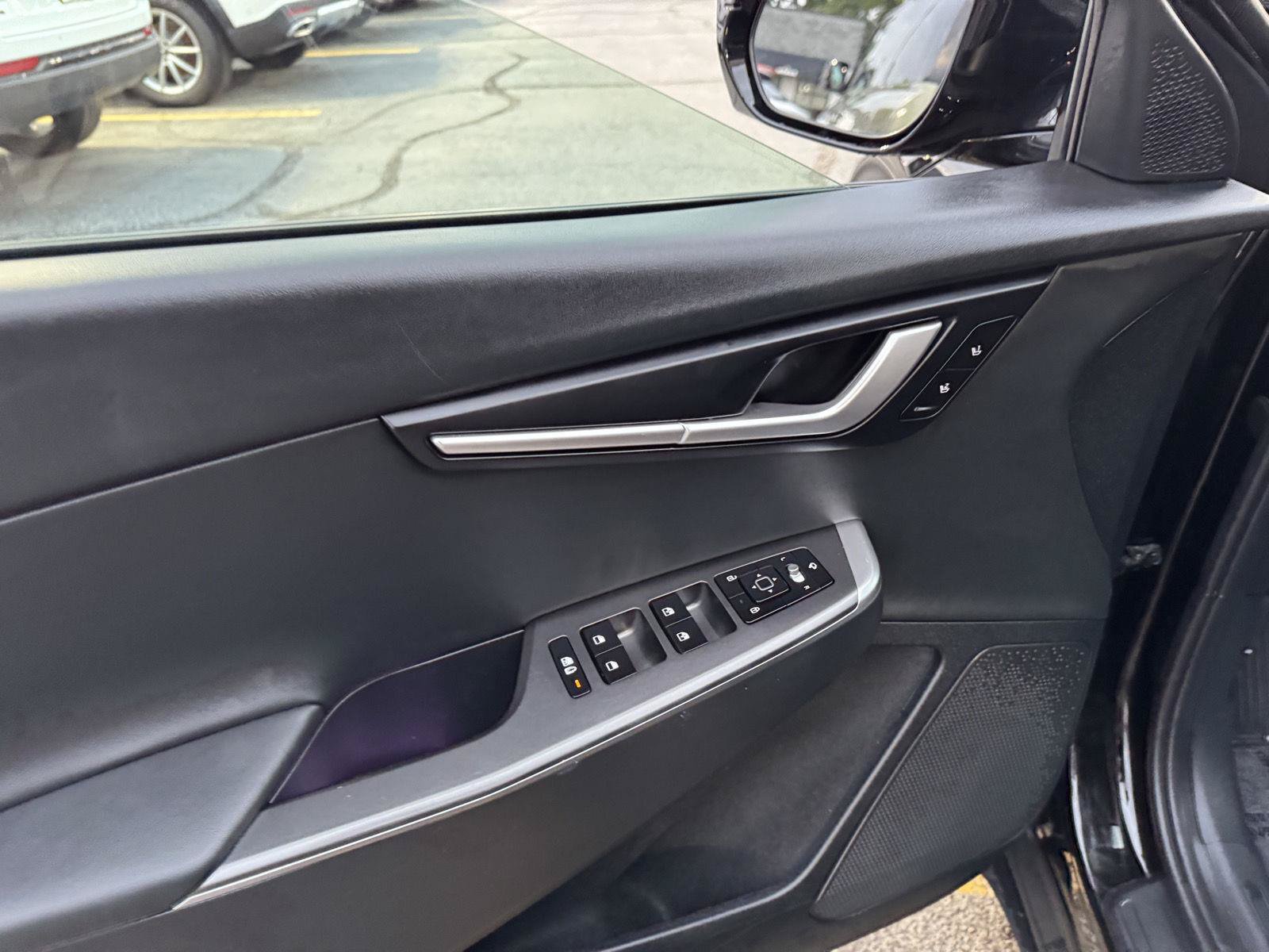 Used 2024 Kia EV6 Light RWD image 23