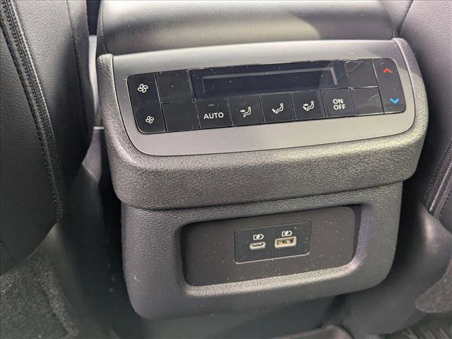 Used 2024 Nissan Pathfinder Rock Creek image 17